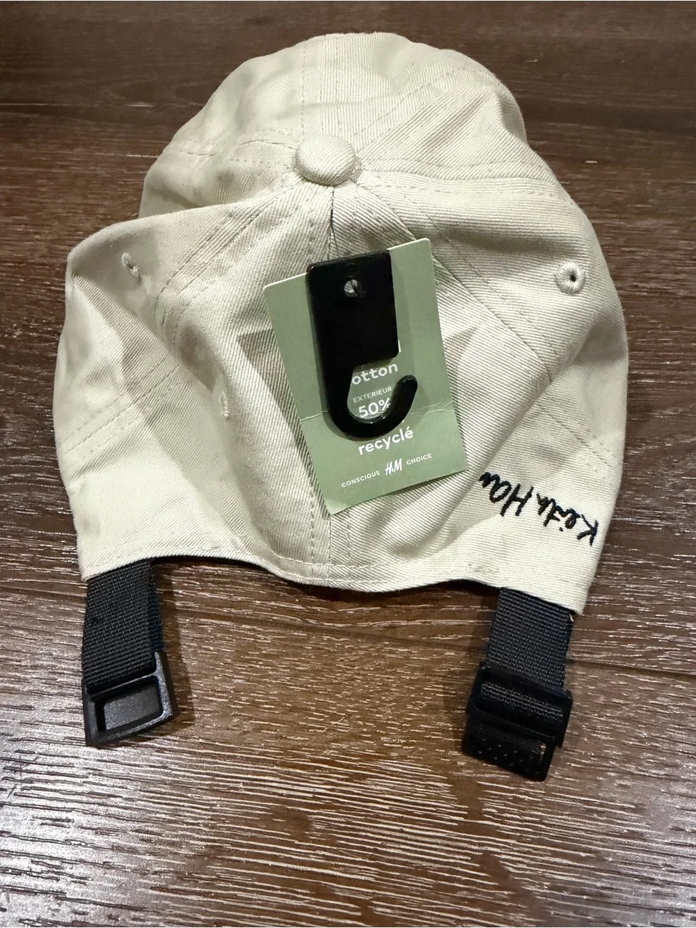 H&M Keith Haring Beige Baseball Cap with Red Heart Graphic